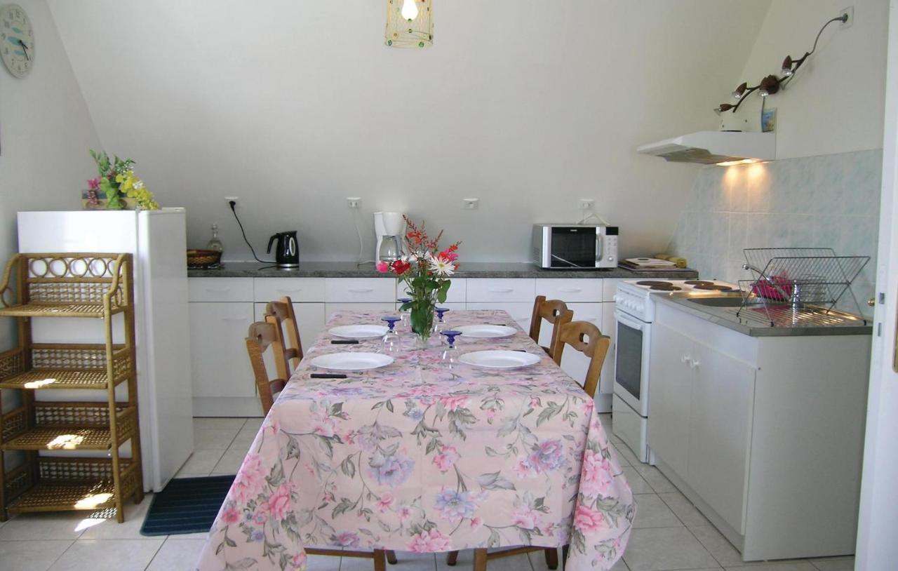 Amazing Apartment In Roz-Landrieux With Kitchen Exteriér fotografie